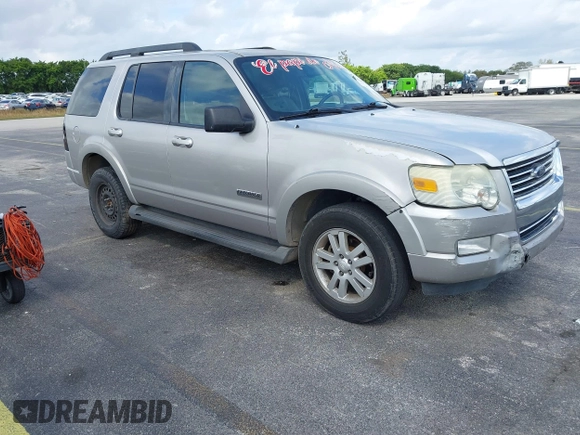 2008 Ford Explorer XLT with VIN 1FMEU63EX8UA58640, listed as a IAAI auction lot 41607202 with 93,866 mi miles. Bid and sale history available at carsss.com. Image 1.
