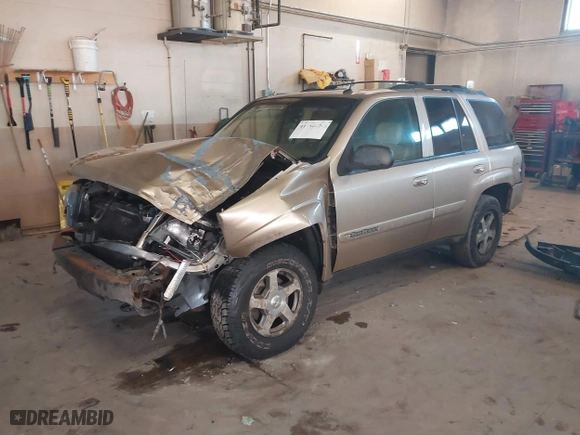 2004 Chevrolet TrailBlazer LT with VIN 1GNDT13S742273188, listed as a IAAI auction lot 41464324 with 149,700 mi miles. Bid and sale history available at carsss.com. Image 18.