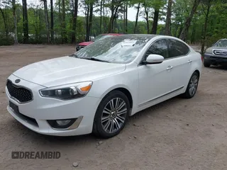 2014 Kia Cadenza Premium z VIN KNALN4D72E5140572, wystawiony jako IAAI lot #42070861 z przebiegiem 177 950 mil mil oraz . Historia ofert i sprzedaży dostępna na DreamBid. Obrazek 2.