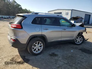 2015 Jeep Cherokee Latitude with VIN 1C4PJLCB5FW790959, listed as a Copart auction lot 47581375 with 157,139 mi miles and Salvage Title. Bid and sale history available at DreamBid. Image 3.