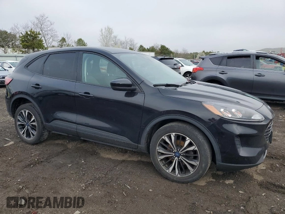 2022 Ford Escape SE z VIN 1FMCU9G6XNUB34252, wystawiony jako Copart lot #54004415 z przebiegiem 65 943 mil mil oraz Nie do naprawy • Non repairable. Historia ofert i sprzedaży dostępna na DreamBid. Obrazek 4.