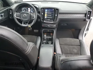 2019 Volvo XC40 R-Design z VIN YV4AC2HMXK2068129, wystawiony jako Copart lot #43337635 z przebiegiem 88 227 mil mil oraz Szkoda całkowita • Salvage title. Historia ofert i sprzedaży dostępna na DreamBid. Obrazek 8.