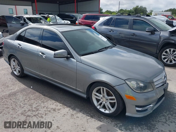 2013 Mercedes-Benz C 300 Sport с VIN WDDGF8AB2DR242498, выставлен на аукционе IAAI как лот 42588574 с пробегом 143 898 миль миль и . История ставок и продаж доступна на DreamBid. Изображение 1.
