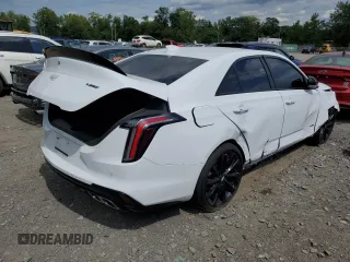 2024 Cadillac CT4-V z VIN 1G6DH5RL7R0121158, wystawiony jako Copart lot #67799554 z przebiegiem 25 715 mil mil oraz Szkody całkowita. Historia ofert i sprzedaży dostępna na DreamBid. Obrazek 3.