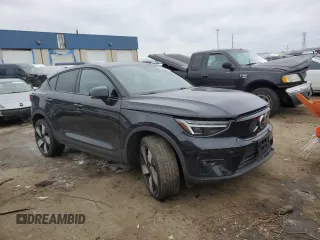 2023 Volvo C40 Ultimate with VIN YV4ED3GM5P2066575, listed as a Copart auction lot 44980045 with 18,436 mi miles and Salvage Title. Bid and sale history available at DreamBid. Image 4.