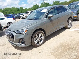 2020 Audi Q3 S line Premium Plus z VIN WA1EECF34L1030072, wystawiony jako IAAI lot #42198776 z przebiegiem 20 362 mil mil oraz . Historia ofert i sprzedaży dostępna na DreamBid. Obrazek 2.