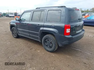 2014 Jeep Patriot Sport with VIN 1C4NJPBB6ED906017, listed as a IAAI auction lot 42097186 with 203,896 mi miles. Bid and sale history available at carsss.com. Image 3.