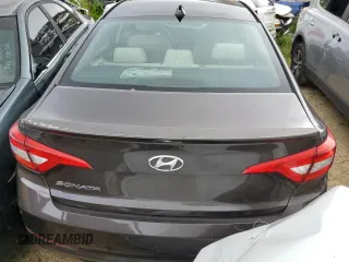 2015 Hyundai Sonata SE z VIN 5NPE24AF8FH122871, wystawiony jako Copart lot #71459654 z przebiegiem Nie podano mil oraz Szkoda całkowita • Salvage title. Historia ofert i sprzedaży dostępna na DreamBid. Obrazek 6.
