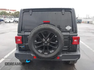 2024 Jeep Wrangler Sahara with VIN 1C4RJXP63RW148483, listed as a IAAI auction lot 41906879 with 32,509 mi miles and . Bid and sale history available at DreamBid. Image 17.