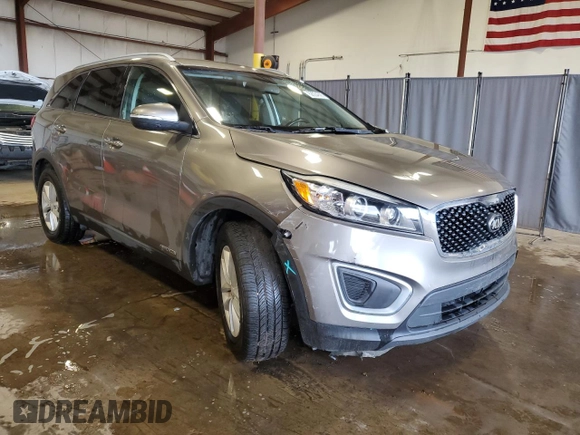 2016 Kia Sorento LX with VIN 5XYPGDA54GG162228, listed as a Copart auction lot 62054895 with 110,687 mi miles and Salvage title. Bid and sale history available at DreamBid. Image 4.