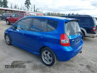 2007 Honda Fit Sport with VIN JHMGD38647S056047, listed as a IAAI auction lot 41956635 with 163,920 mi miles. Bid and sale history available at carsss.com. Image 3.