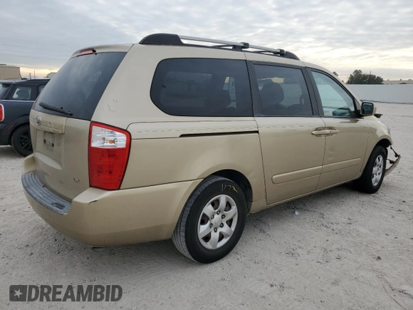 2008 Kia Sedona LX with VIN KNDMB233686258013, listed as a Copart auction lot 50069834 with 308,111 mi miles and Salvage Title. Bid and sale history available at carsss.com. Image 3.
