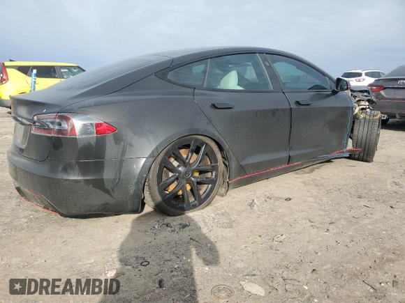 2021 Tesla Model S Long Range z VIN 5YJSA1E5XMF435213, wystawiony jako Copart lot #43395365 z przebiegiem Nie podano mil oraz Szkoda całkowita • Salvage title. Historia ofert i sprzedaży dostępna na DreamBid. Obrazek 3.