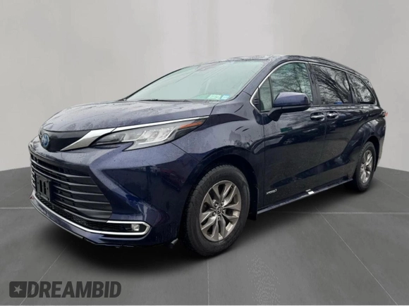 2021 Toyota Sienna XLE z VIN 5TDYRKECXMS068784, wystawiony jako Copart lot #57728635 z przebiegiem 215 072 mil mil oraz Czysty tytuł • Clean title. Historia ofert i sprzedaży dostępna na DreamBid. Obrazek 2.