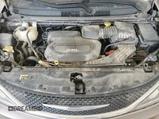 2017 Chrysler Pacifica Touring L Plus с VIN 2C4RC1EG4HR637842, выставлен на аукционе Copart как лот 56588475 с пробегом 208 821 миль миль и Списание • Salvage title. История ставок и продаж доступна на DreamBid. Изображение 12.