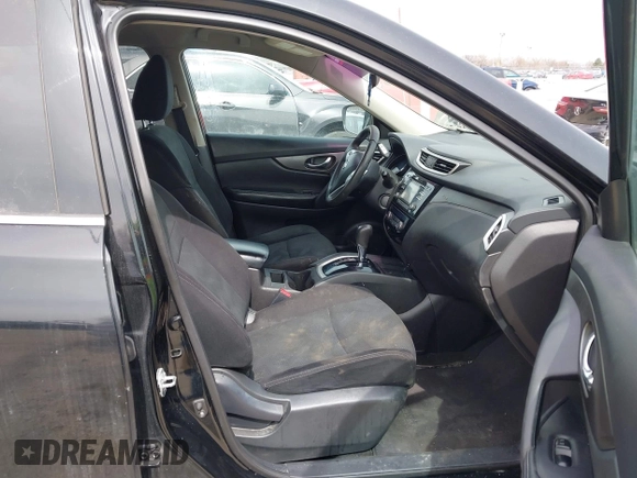 2015 Nissan Rogue SV with VIN 5N1AT2MV2FC811122, listed as a IAAI auction lot 41942521 with 186,965 mi miles. Bid and sale history available at carsss.com. Image 5.