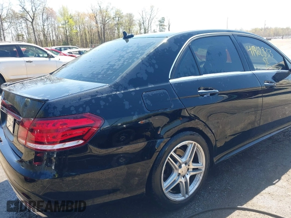 2014 Mercedes-Benz E 350 Sport z VIN WDDHF5KB0EA894960, wystawiony jako IAAI lot #41962833 z przebiegiem 157 672 mil mil oraz . Historia ofert i sprzedaży dostępna na DreamBid. Obrazek 6.
