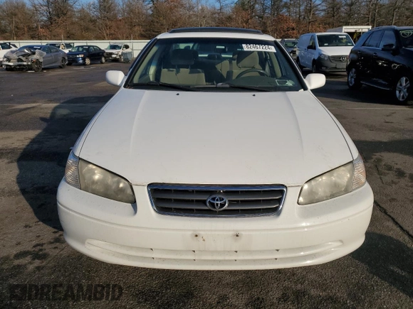 2001 Toyota Camry CE with VIN JT2BG22K610551574, listed as a Copart auction lot 82467224 with 131,730 mi miles and Clean Title. Bid and sale history available at carsss.com. Image 5.