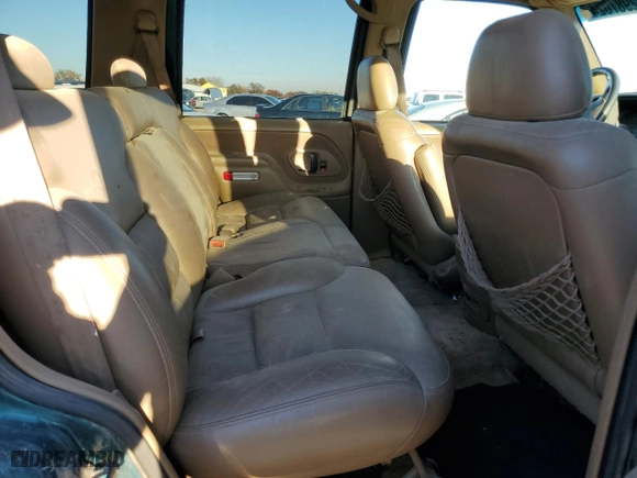 1995 Chevrolet Tahoe with VIN 1GNEK13K0SJ445250, listed as a Copart auction lot 82987024 with 125,517 mi miles and Salvage Title. Bid and sale history available at carsss.com. Image 11.