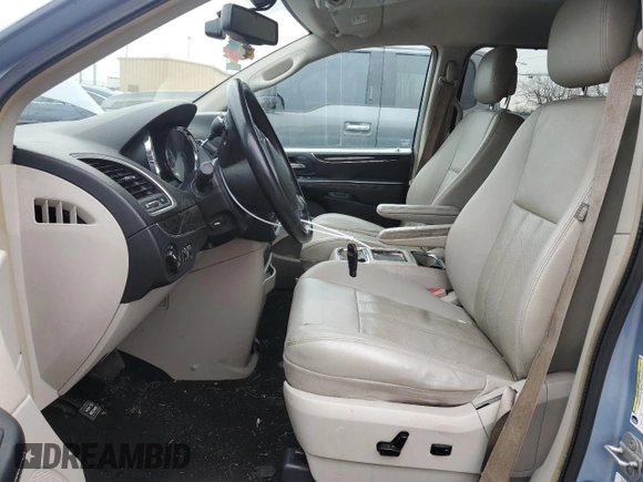 2013 Chrysler Town & Country Touring-L with VIN 2C4RC1CG8DR565461, listed as a Copart auction lot 47395965 with 132,177 mi miles and Salvage Title. Bid and sale history available at carsss.com. Image 7.