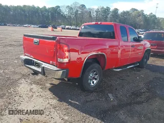 2008 GMC Sierra 1500 Work Truck z VIN 2GTEC19C581312007, wystawiony jako IAAI lot #41821001 z przebiegiem 172 848 mil mil oraz . Historia ofert i sprzedaży dostępna na DreamBid. Obrazek 4.