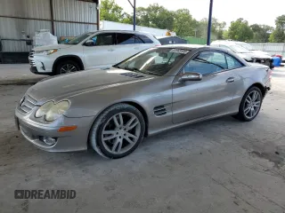 2007 Mercedes-Benz SL 550 z VIN WDBSK71F27F118653, wystawiony jako Copart lot #63563105 z przebiegiem 166 155 mil mil oraz Szkoda całkowita • Salvage title. Historia ofert i sprzedaży dostępna na DreamBid. Obrazek 1.