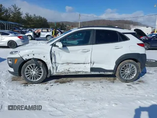 2020 Hyundai Kona SEL Plus with VIN KM8K62AA8LU426019, listed as a IAAI auction lot 41574608 with 61,264 mi miles. Bid and sale history available at carsss.com. Image 15.