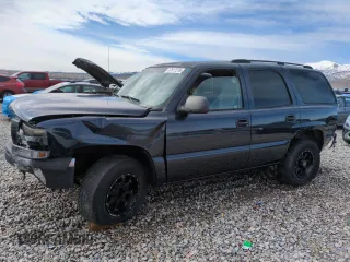 2004 Chevrolet Tahoe Special Service with VIN 1GNEK13V64J188558, listed as a Copart auction lot 47617275 with 225,626 mi miles and Salvage Title. Bid and sale history available at carsss.com. Image 1.
