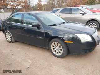 2008 Mercury Milan with VIN 3MEHM07Z68R656466, listed as a IAAI auction lot 41107064 with 217,619 mi miles. Bid and sale history available at carsss.com. Image 1.