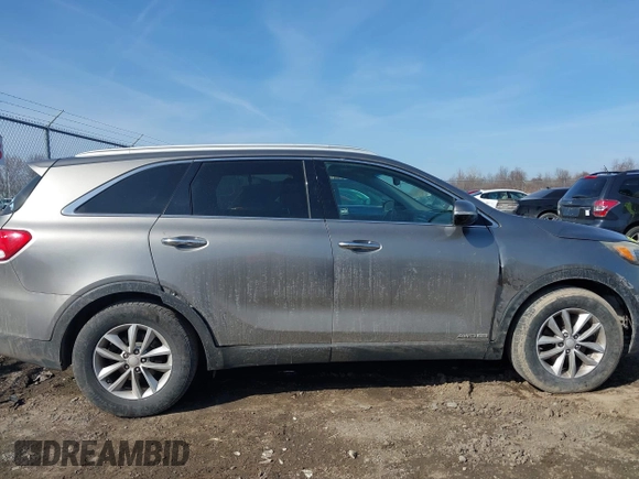 2016 Kia Sorento LX with VIN 5XYPGDA54GG065563, listed as a IAAI auction lot 41801533 with 126,557 mi miles. Bid and sale history available at carsss.com. Image 12.
