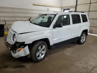 2015 Jeep Patriot Latitude z VIN 1C4NJRFB5FD376484, wystawiony jako Copart lot #55419975 z przebiegiem 63 964 mil mil oraz Szkoda całkowita • Salvage title. Historia ofert i sprzedaży dostępna na DreamBid. Obrazek 1.