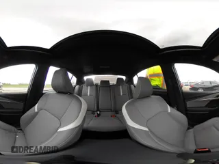 2025 Toyota Camry LE z VIN 4T1DAACK0SU057646, wystawiony jako IAAI lot #42147253 z przebiegiem 6 675 mil mil oraz . Historia ofert i sprzedaży dostępna na DreamBid. Obrazek 19.