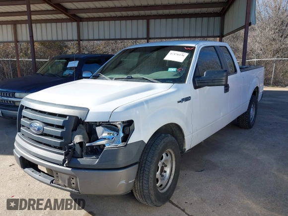 2011 Ford F-150 XL with VIN 1FTFX1CF7BFA08141, listed as a IAAI auction lot 41476136 with 275,803 mi miles. Bid and sale history available at carsss.com. Image 17.