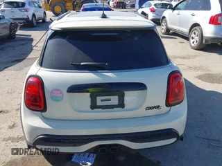 2022 MINI Hardtop Cooper S with VIN WMW53DH08N2P99141, listed as a IAAI auction lot 41788393 with 27,760 mi miles and . Bid and sale history available at DreamBid. Image 16.