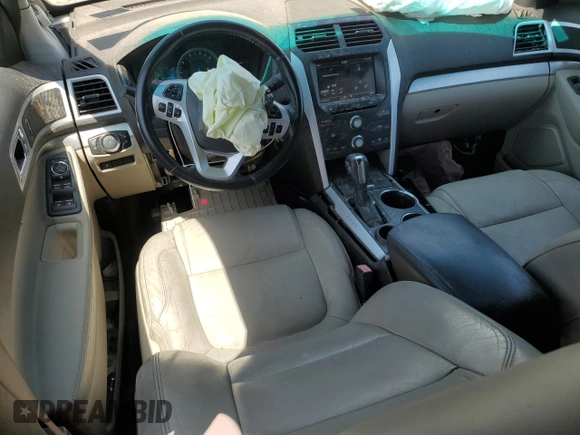 2013 Ford Explorer XLT z VIN 1FM5K7D80DGC77488, wystawiony jako Copart lot #52316265 z przebiegiem 141 611 mil mil oraz Szkoda całkowita • Salvage title. Historia ofert i sprzedaży dostępna na DreamBid. Obrazek 8.