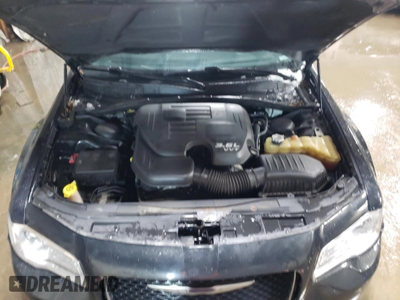 2015 Chrysler 300 Limited with VIN 2C3CCARG9FH810889, listed as a Copart auction lot 44935415 with 163,581 mi miles and Salvage Title. Bid and sale history available at carsss.com. Image 11.