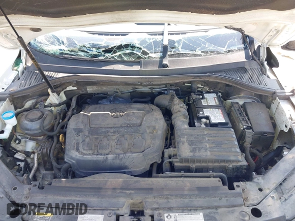 2018 Volkswagen Tiguan SEL z VIN 3VV3B7AX5JM091021, wystawiony jako IAAI lot #42392698 z przebiegiem 107 595 mil mil oraz . Historia ofert i sprzedaży dostępna na DreamBid. Obrazek 10.
