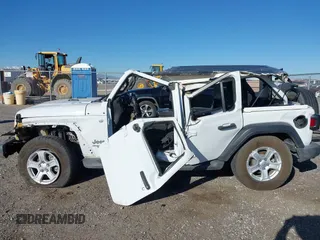 2019 Jeep Wrangler Unlimited Sport S with VIN 1C4HJXDN6KW523554, listed as a IAAI auction lot 41648277 with 91,648 mi miles and . Bid and sale history available at DreamBid. Image 14.