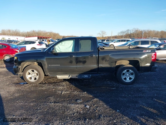 2017 Chevrolet Silverado 1500 LT with VIN 1GCVKREC8HZ331875, listed as a IAAI auction lot 40960777 with 147,157 mi miles. Bid and sale history available at carsss.com. Image 13.