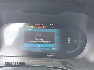 2021 Volvo XC40 z VIN YV4ED3UR9M2600401, wystawiony jako IAAI lot #42082399 z przebiegiem Nie podano mil oraz . Historia ofert i sprzedaży dostępna na DreamBid. Obrazek 7.