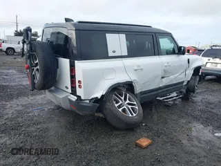 2020 Land Rover Defender HSE z VIN SALE9EEUXL2025865, wystawiony jako IAAI lot #41188195 z przebiegiem 29 756 mil mil oraz . Historia ofert i sprzedaży dostępna na DreamBid. Obrazek 4.