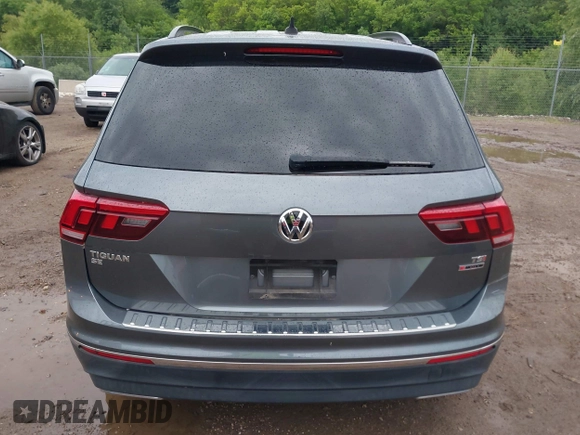 2018 Volkswagen Tiguan SEL with VIN 3VV2B7AX1JM166258, listed as a IAAI auction lot 42559513 with 36,246 mi miles and . Bid and sale history available at DreamBid. Image 16.