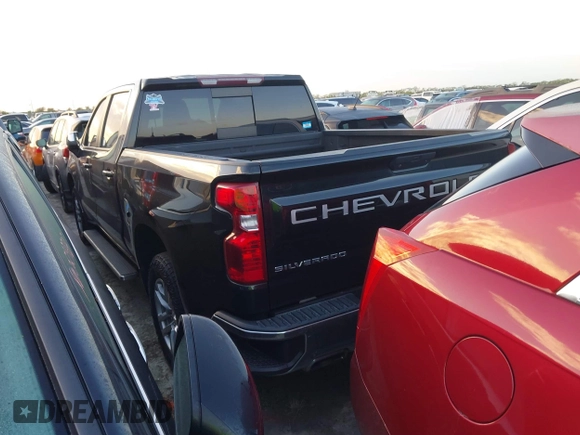 2021 Chevrolet Silverado 1500 LT with VIN 3GCUYDED2MG234431, listed as a IAAI auction lot 40533055 with 61,510 mi miles. Bid and sale history available at carsss.com. Image 3.