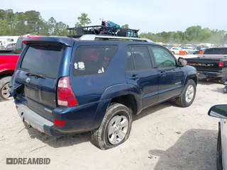 2004 Toyota 4Runner Limited with VIN JTEBU17R348016087, listed as a IAAI auction lot 41968056 with 189,557 mi miles. Bid and sale history available at carsss.com. Image 4.