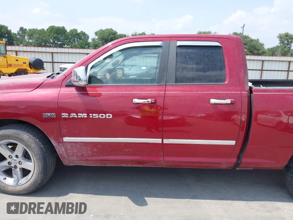 2012 Ram 1500 Big Horn z VIN 1C6RD7GT7CS196684, wystawiony jako IAAI lot #42118261 z przebiegiem 200 610 mil mil oraz . Historia ofert i sprzedaży dostępna na DreamBid. Obrazek 14.
