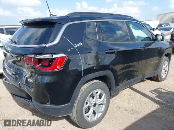 2025 Jeep Compass Latitude с VIN 3C4NJDBN7ST548876, выставлен на аукционе IAAI как лот 42546034 с пробегом 7 724 миль миль и . История ставок и продаж доступна на DreamBid. Изображение 4.