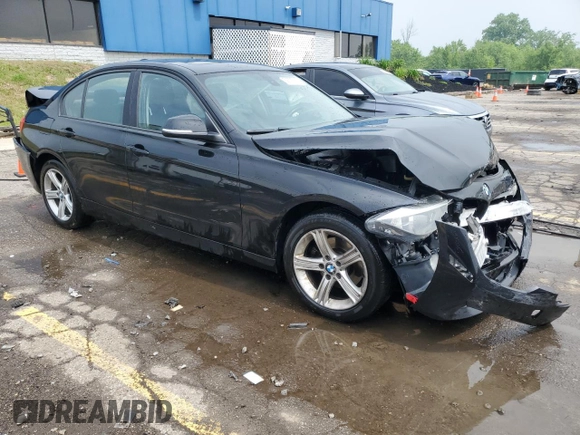 2013 BMW 3 Series 320i xDrive с VIN WBA3C3C5XDF980060, выставлен на аукционе Copart как лот 59775615 с пробегом 302 139 миль миль и Чистый • Clean title. История ставок и продаж доступна на DreamBid. Изображение 4.