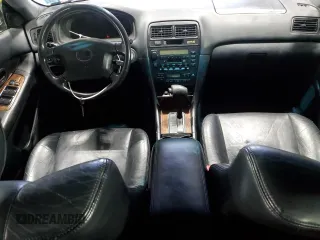 1998 Lexus ES 300 Luxury Sport Sdn with VIN JT8BF28G5W5031100, listed as a Copart auction lot 83019814 with 0 mi miles and Salvage Title. Bid and sale history available at carsss.com. Image 8.