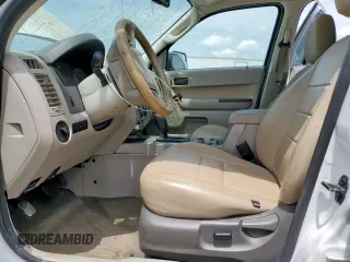 2011 Ford Escape XLT z VIN 1FMCU9D77BKB26159, wystawiony jako Copart lot #59211745 z przebiegiem 252 374 mil mil oraz Szkoda całkowita • Salvage title. Historia ofert i sprzedaży dostępna na DreamBid. Obrazek 7.