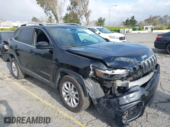 2019 Jeep Cherokee Latitude with VIN 1C4PJLCB8KD215423, listed as a IAAI auction lot 41911882 with 76,965 mi miles. Bid and sale history available at carsss.com. Image 1.